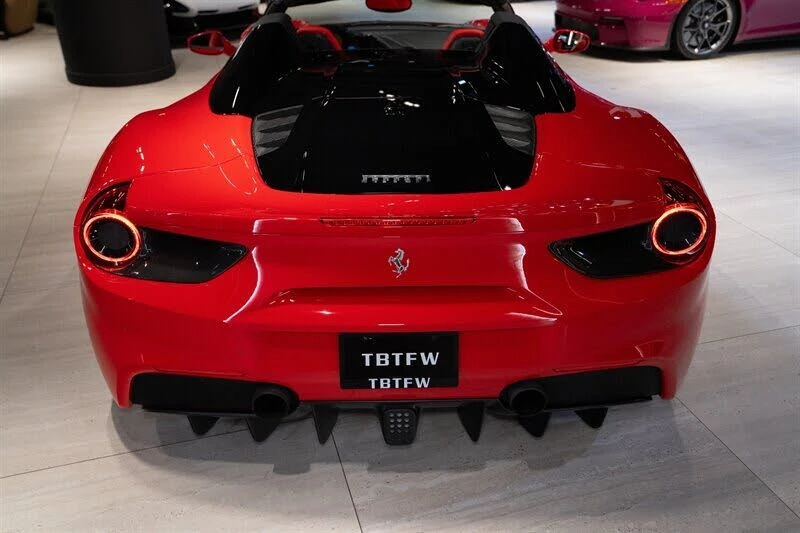 2018 Ferrari 488 Spider - Image 26 of 31