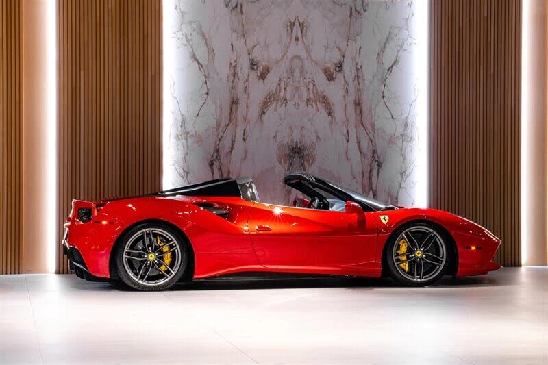 2018 Ferrari 488 Spider - Image 5 of 31