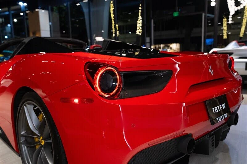 2018 Ferrari 488 Spider - Image 27 of 31
