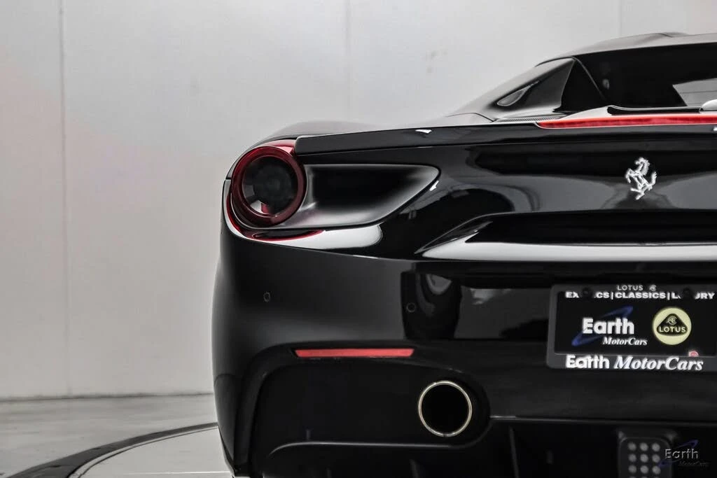2018 Ferrari 488 Spider - Image 18 of 31