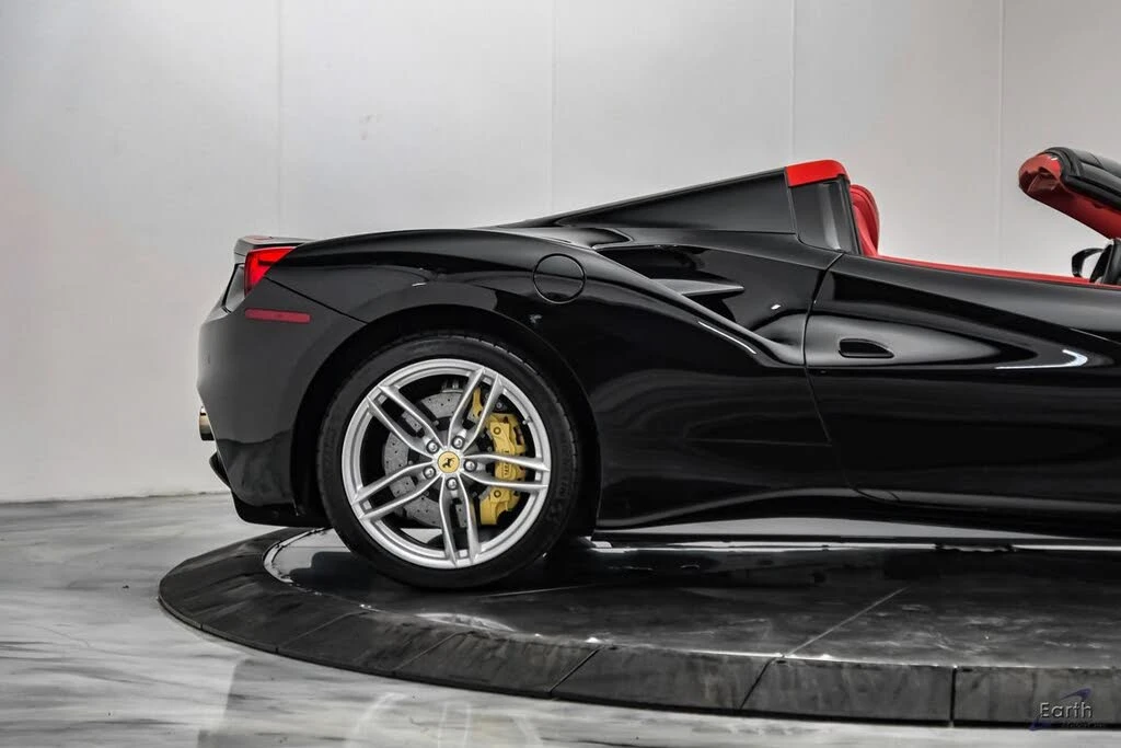 2018 Ferrari 488 Spider - Image 29 of 31