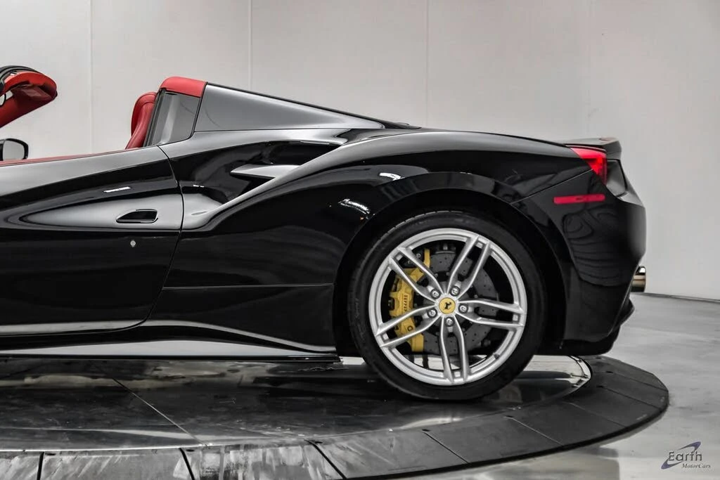 2018 Ferrari 488 Spider - Image 12 of 31
