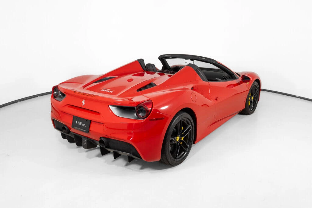 2018 Ferrari 488 Spider - Image 9 of 31
