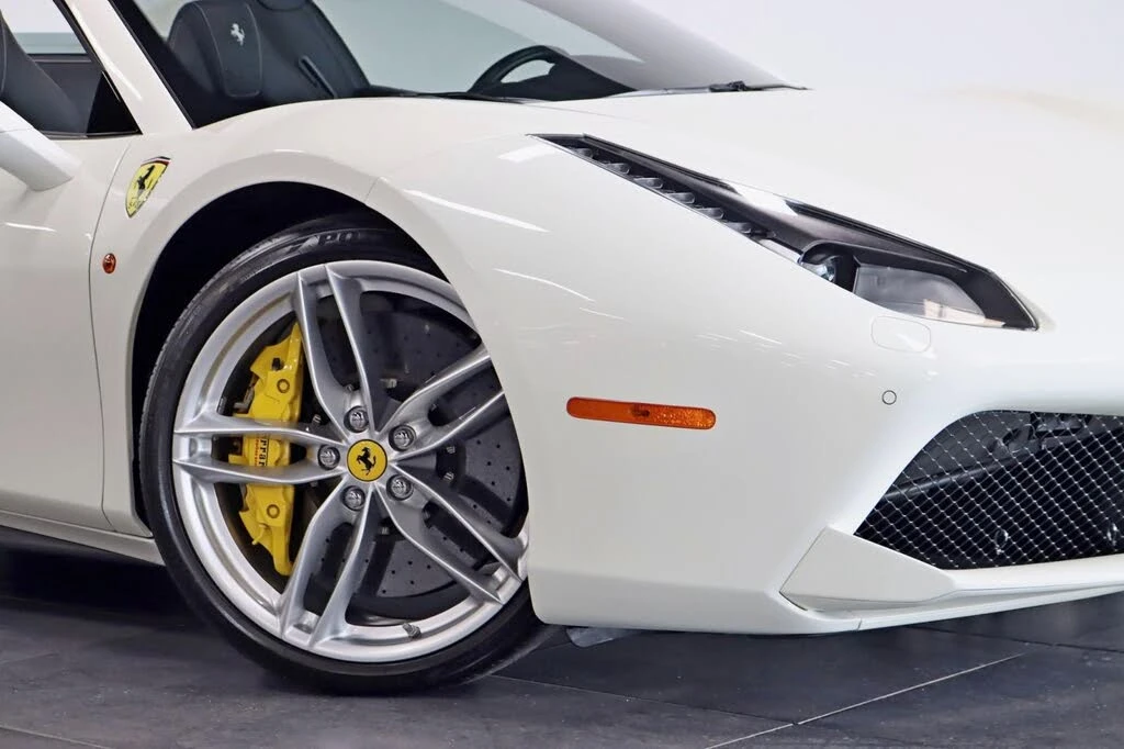 2018 Ferrari 488 Spider - Image 8 of 31