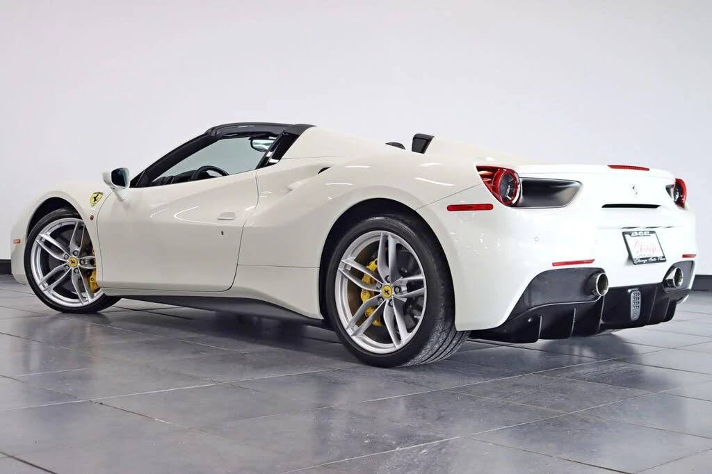 2018 Ferrari 488 Spider - Image 11 of 31