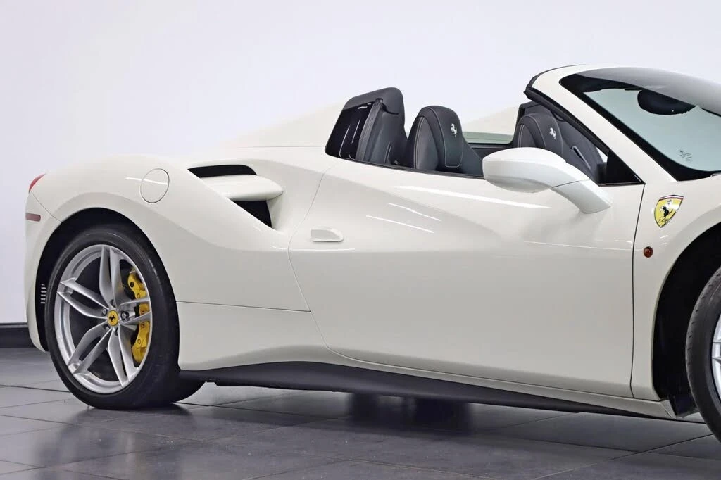 2018 Ferrari 488 Spider - Image 7 of 31