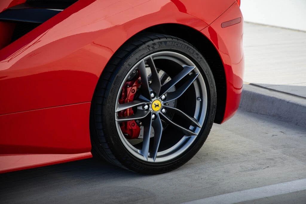2018 Ferrari 488 Spider - Image 8 of 31
