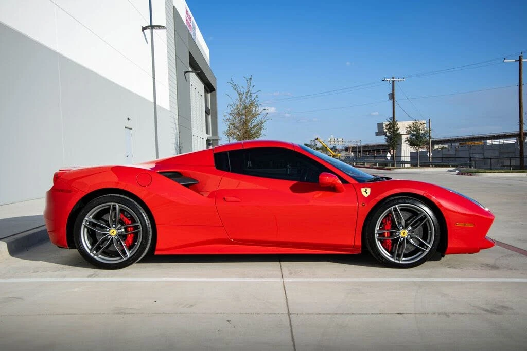 2018 Ferrari 488 Spider - Image 14 of 31