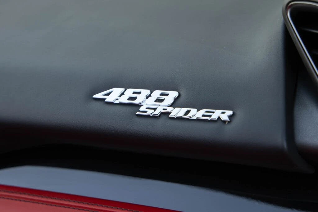 2018 Ferrari 488 Spider - Image 30 of 31
