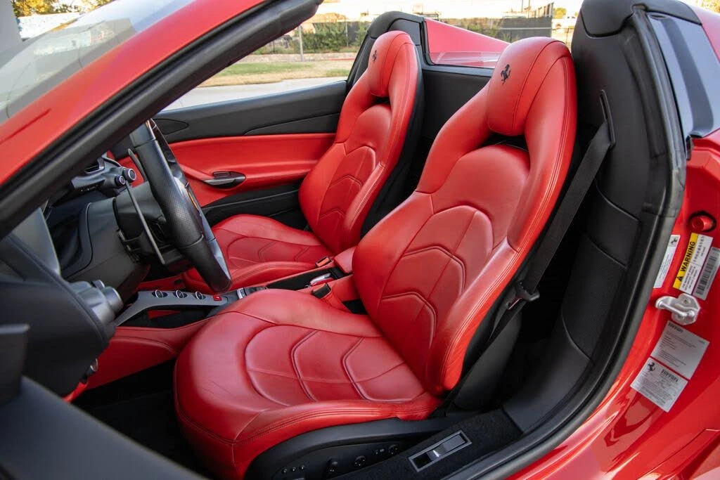 2018 Ferrari 488 Spider - Image 25 of 31