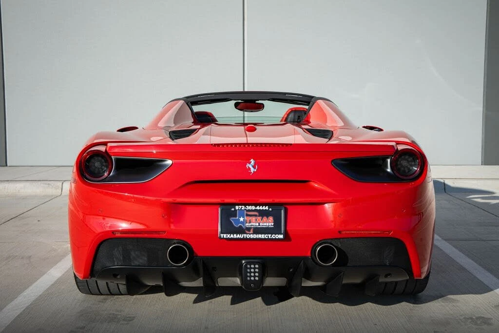 2018 Ferrari 488 Spider - Image 11 of 31