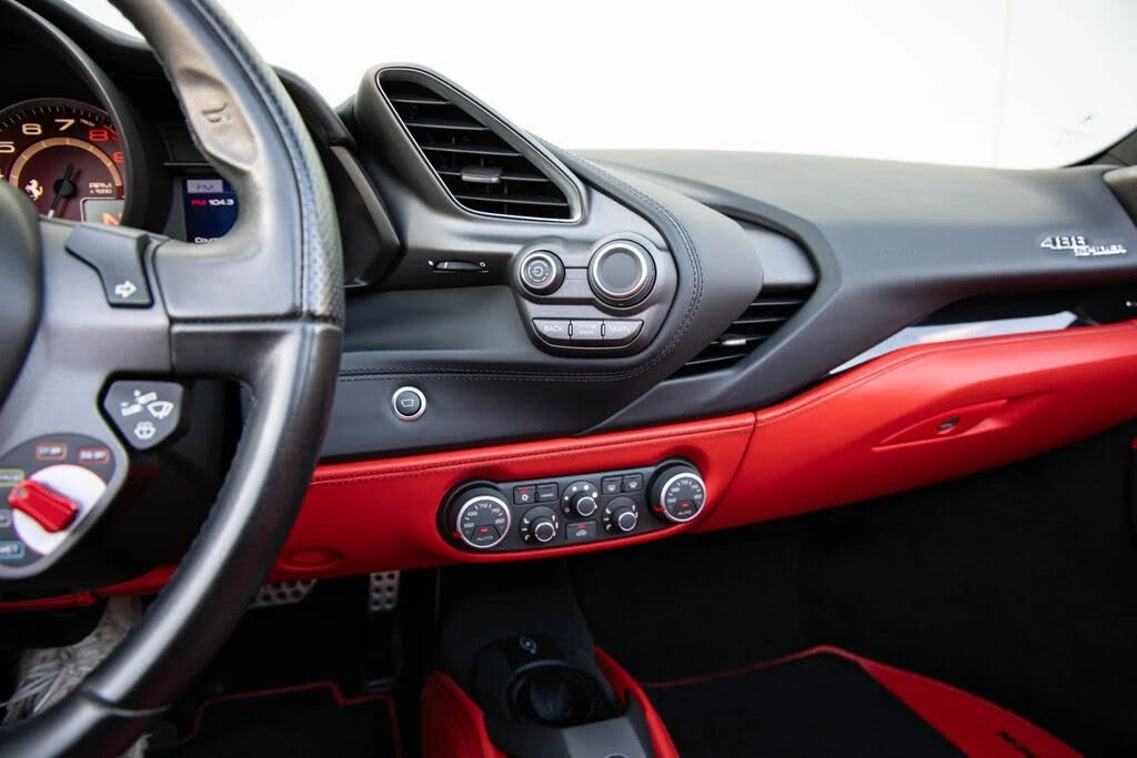 2018 Ferrari 488 Spider - Image 17 of 31