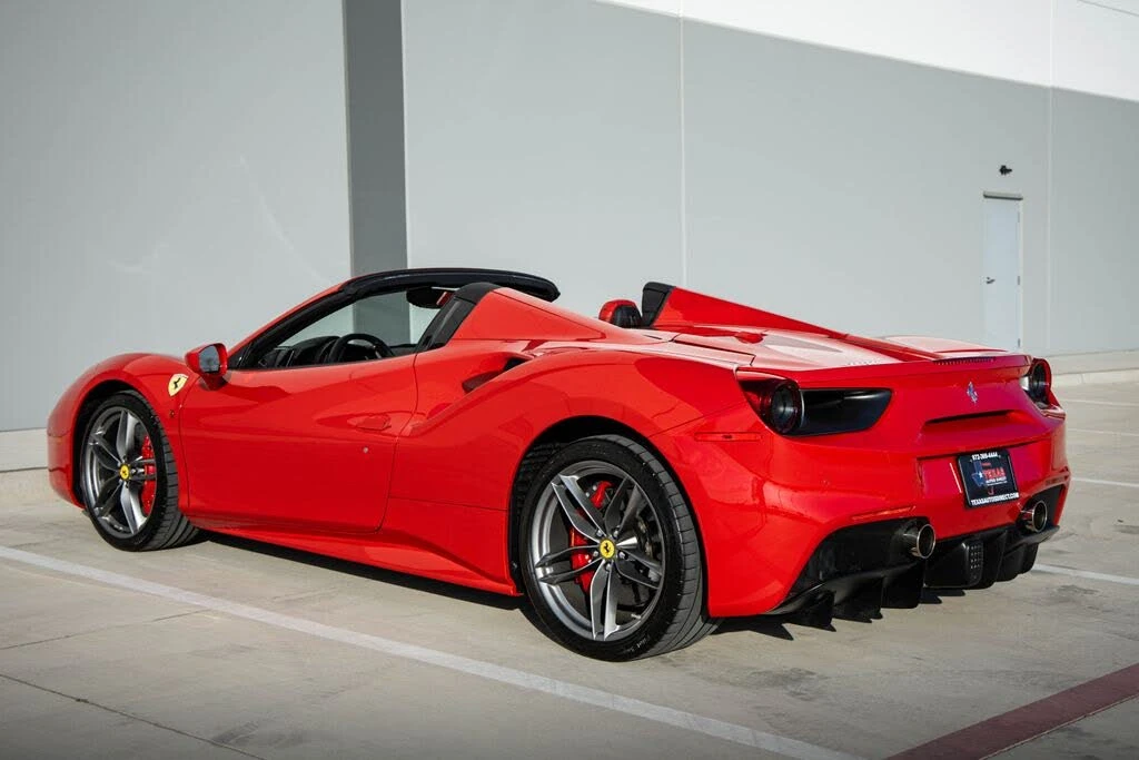2018 Ferrari 488 Spider - Image 10 of 31