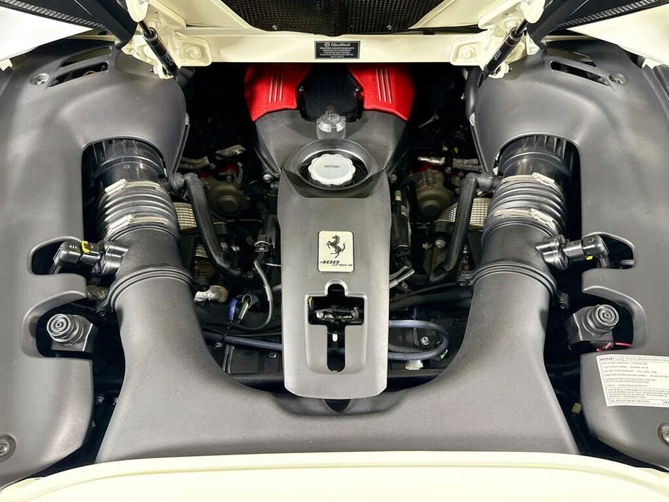 2018 Ferrari 488 Spider - Image 5 of 29