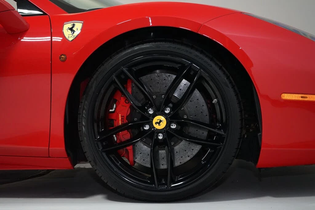 2018 Ferrari 488 Spider - Image 28 of 30