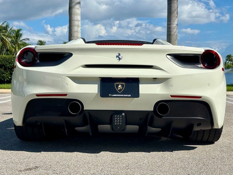 2018 Ferrari 488 Spider - Image 10 of 28