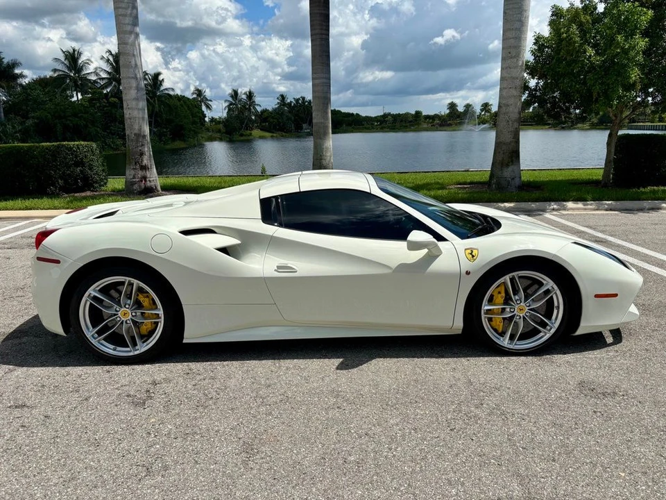 2018 Ferrari 488 Spider - Image 7 of 28