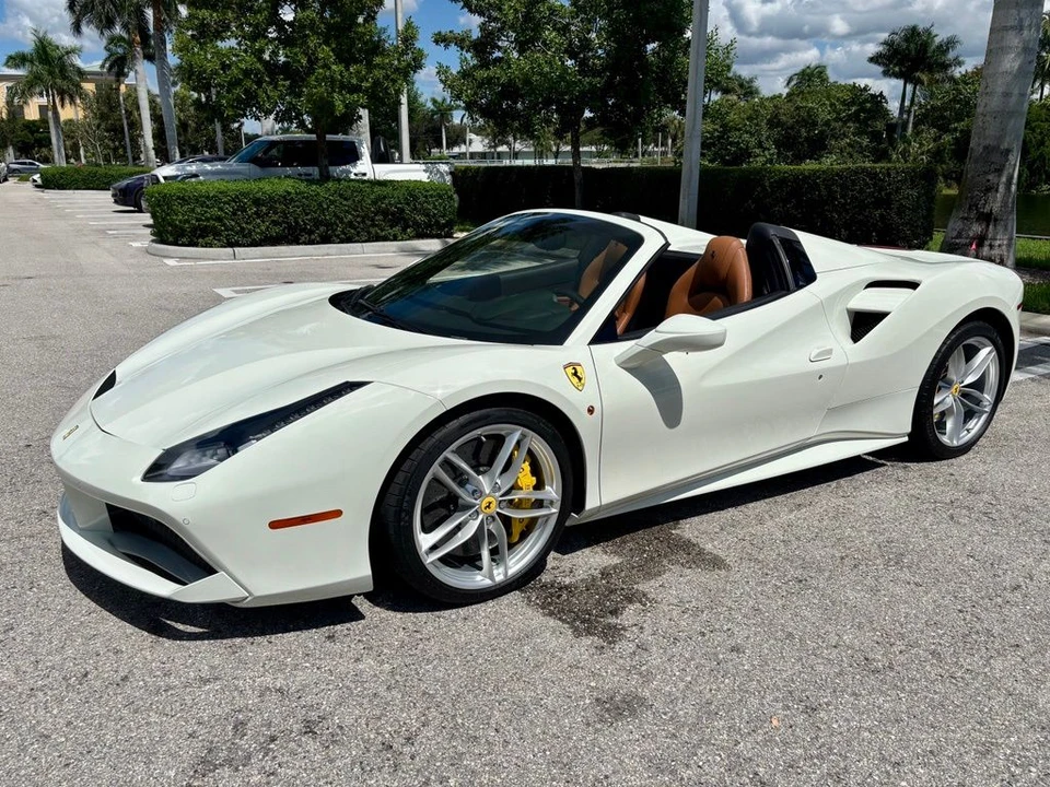 2018 Ferrari 488 Spider - Image 14 of 28