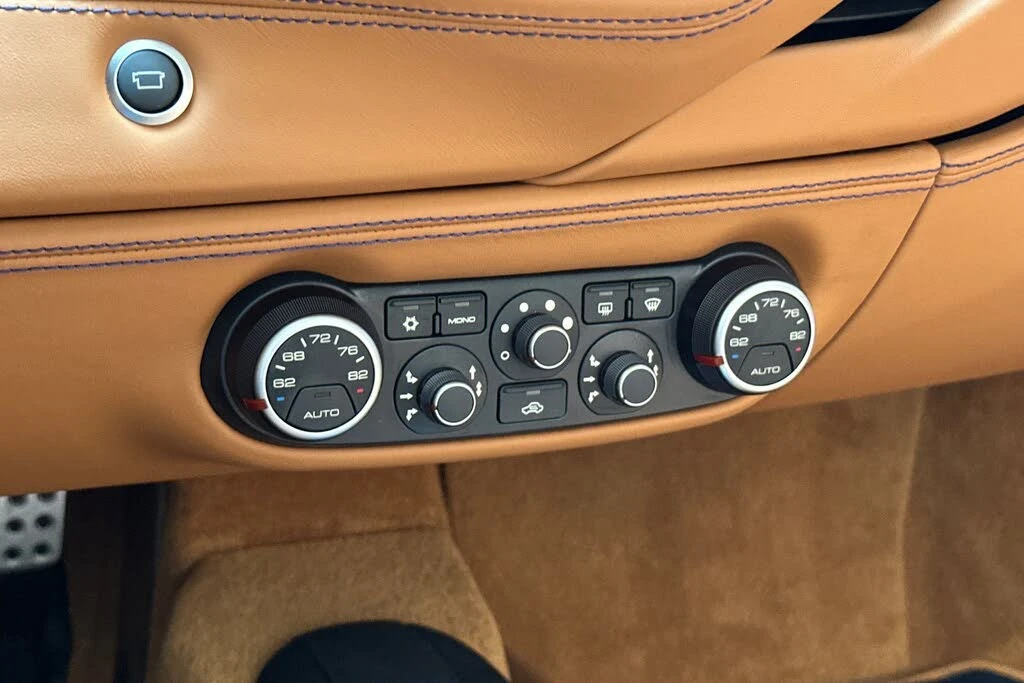 2018 Ferrari 488 Spider - Image 24 of 31