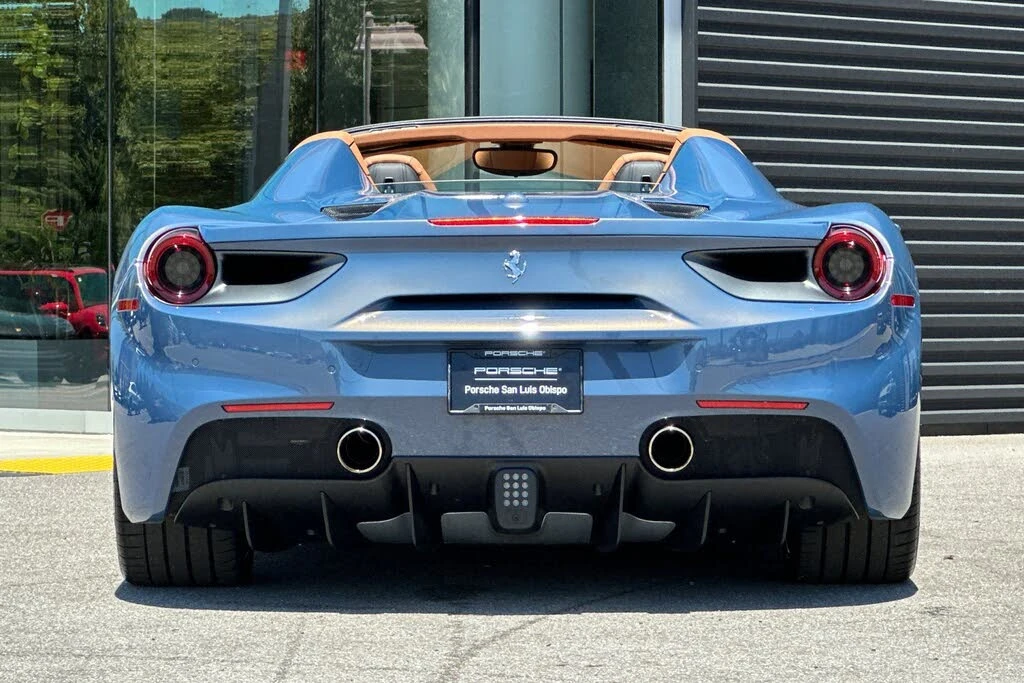 2018 Ferrari 488 Spider - Image 7 of 31