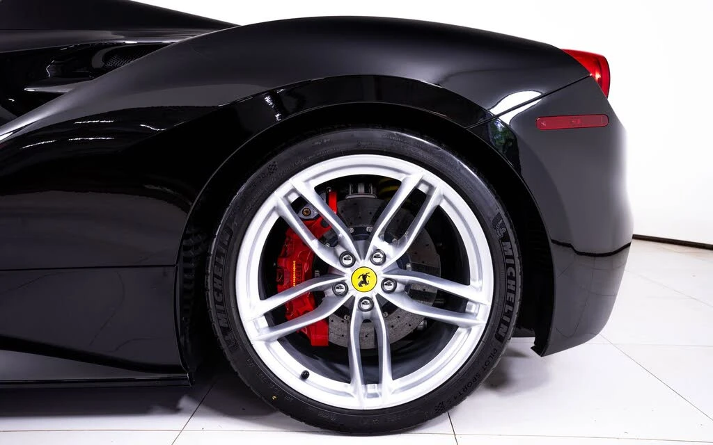 2018 Ferrari 488 Spider - Image 17 of 26