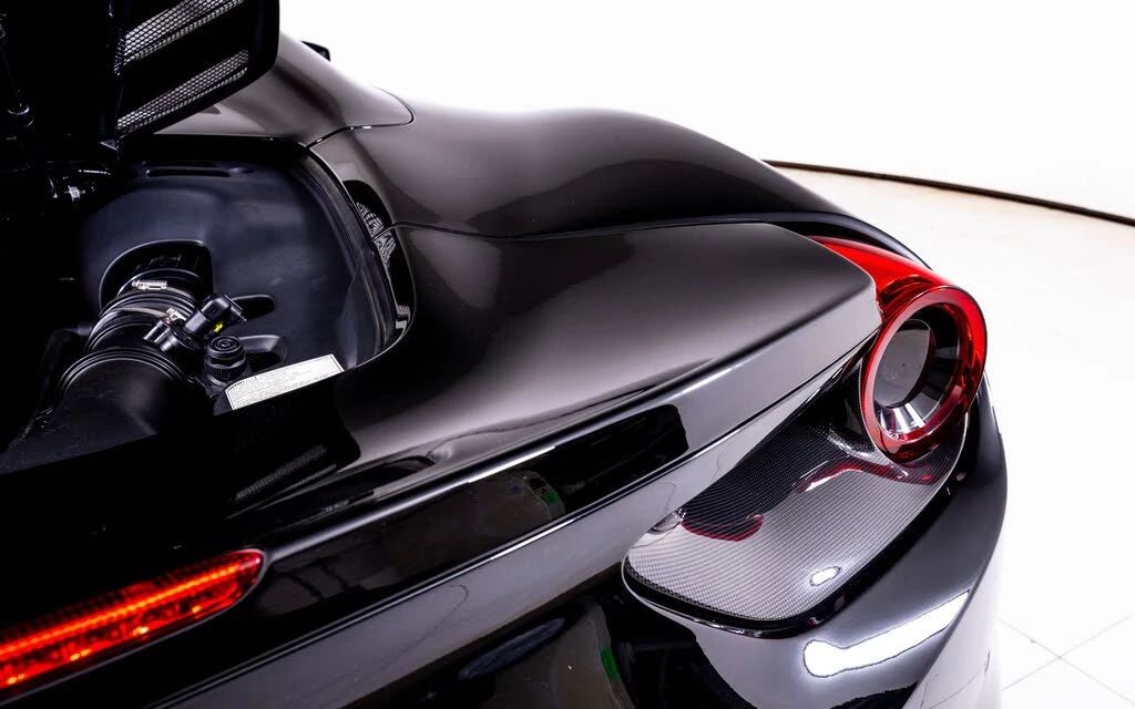 2018 Ferrari 488 Spider - Image 15 of 26