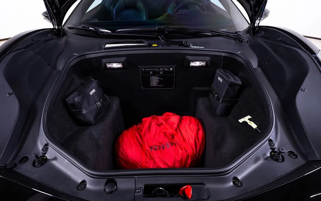 2018 Ferrari 488 Spider - Image 25 of 26