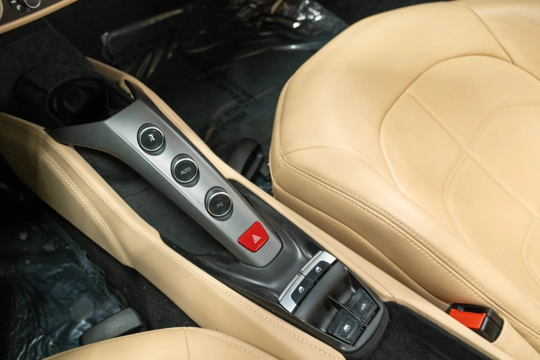 2018 Ferrari 488 Spider - Image 15 of 21