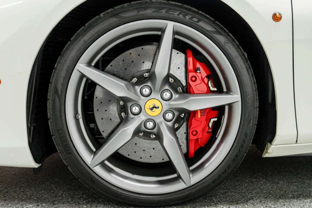 2018 Ferrari 488 Spider - Image 9 of 21