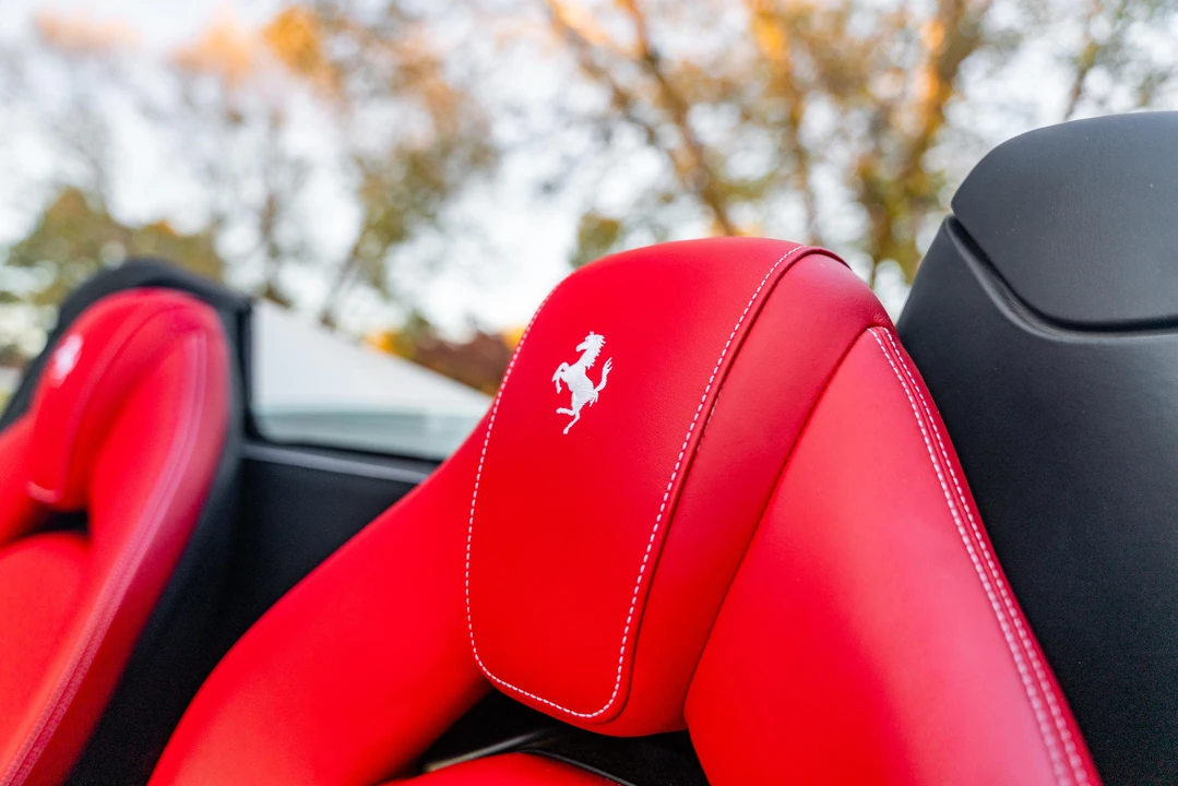 2018 Ferrari 488 Spider - Image 28 of 31