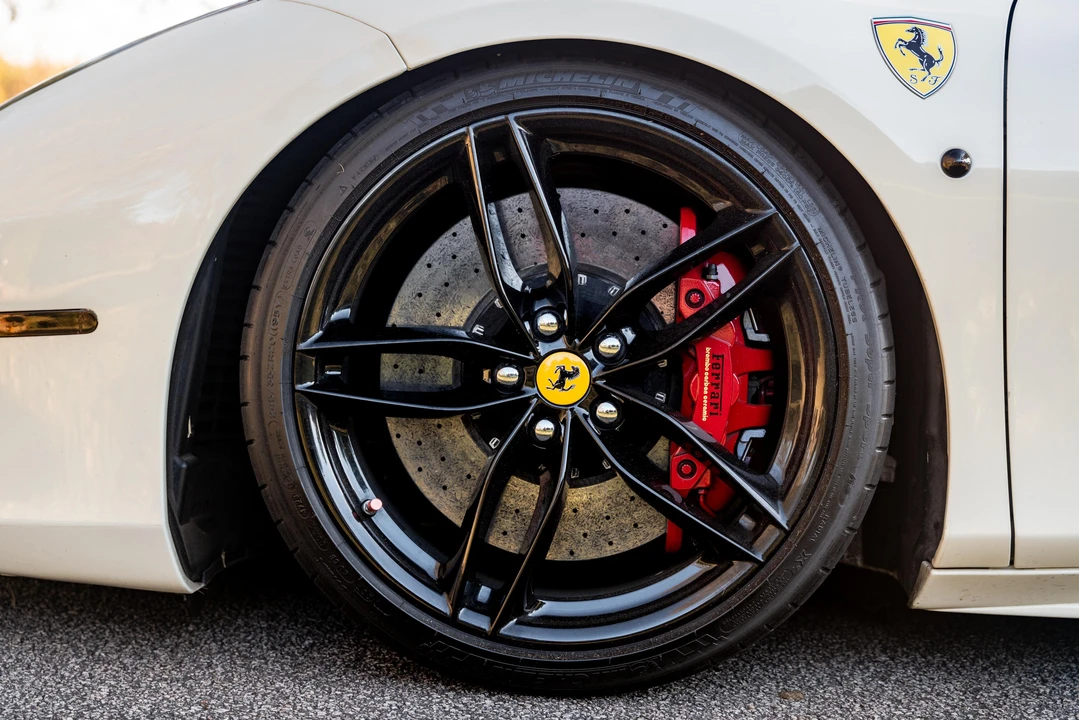 2018 Ferrari 488 Spider - Image 19 of 31
