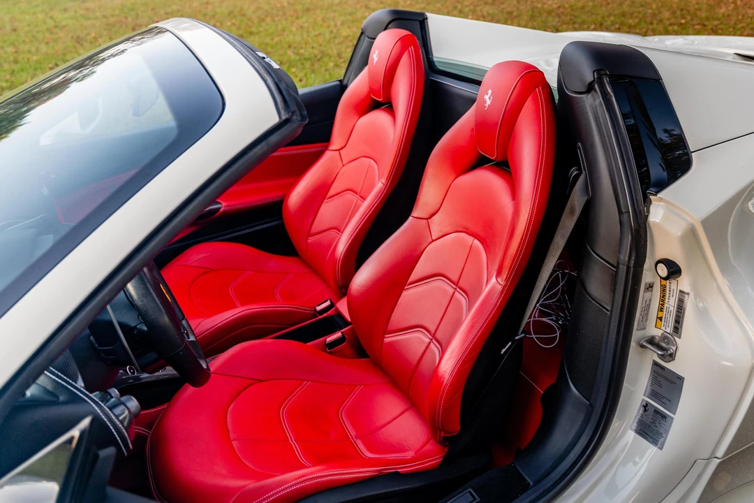 2018 Ferrari 488 Spider - Image 25 of 31