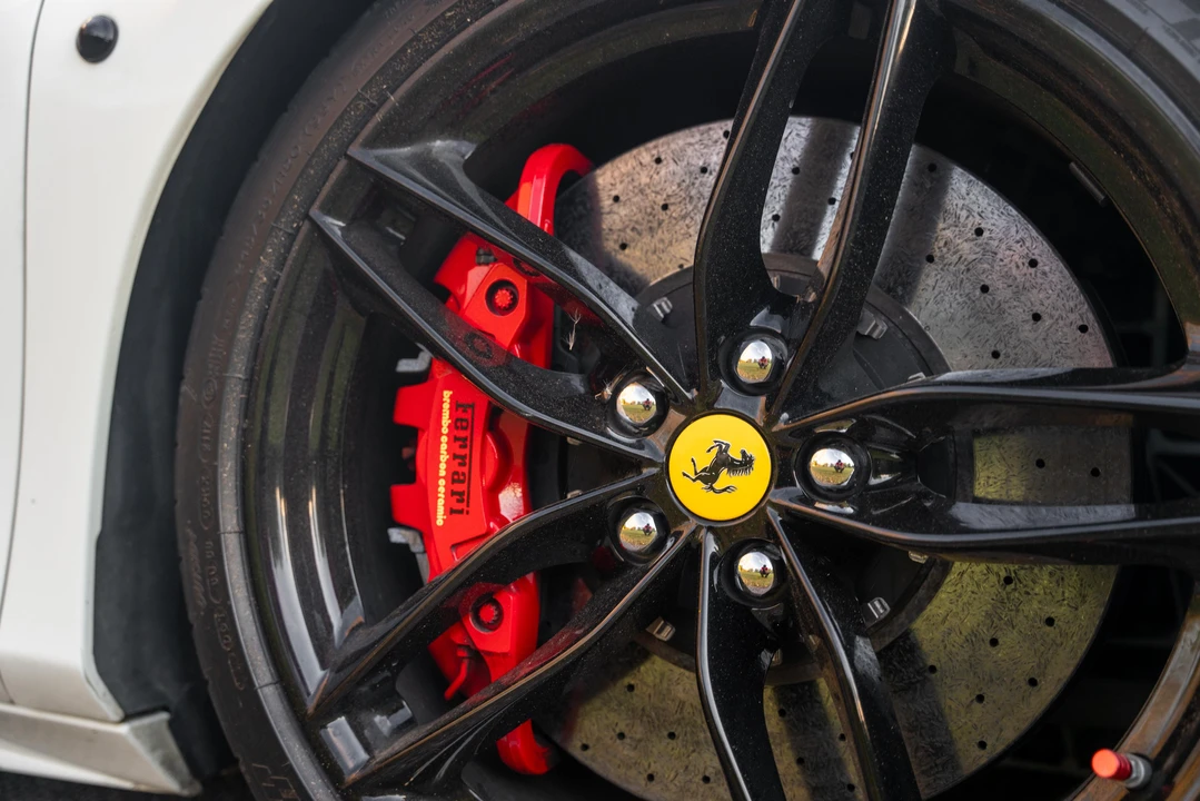 2018 Ferrari 488 Spider - Image 23 of 31