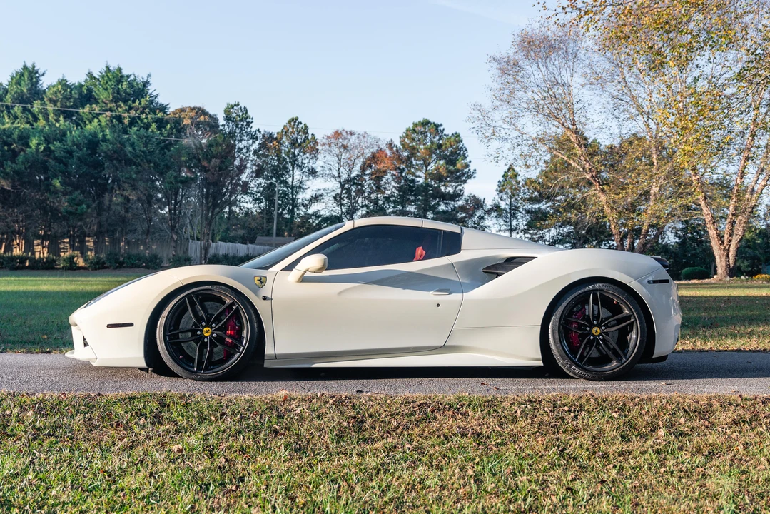 2018 Ferrari 488 Spider - Image 7 of 31