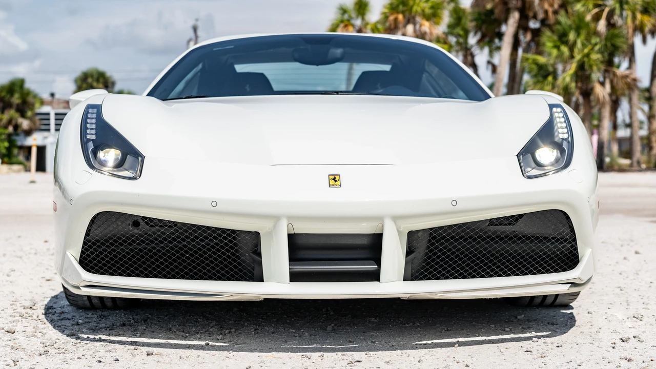 2018 Ferrari 488 Spider - Image 12 of 31