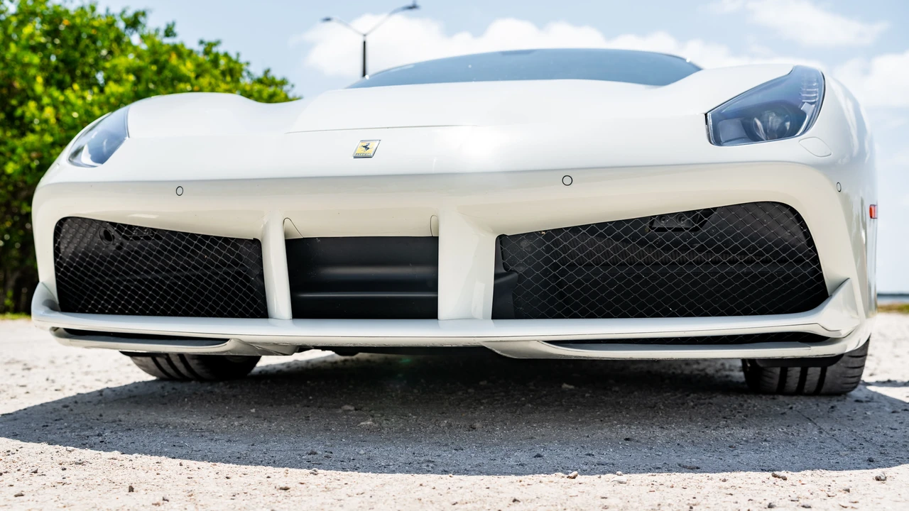 2018 Ferrari 488 Spider - Image 15 of 31