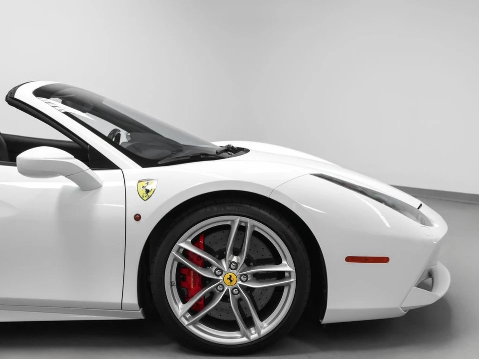 2018 Ferrari 488 Spider - Image 9 of 31