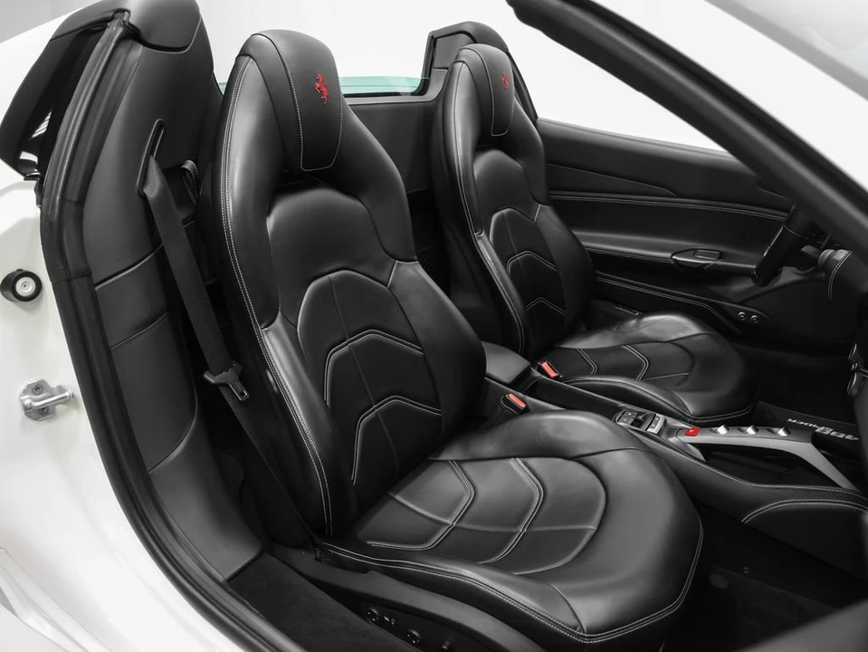 2018 Ferrari 488 Spider - Image 20 of 31