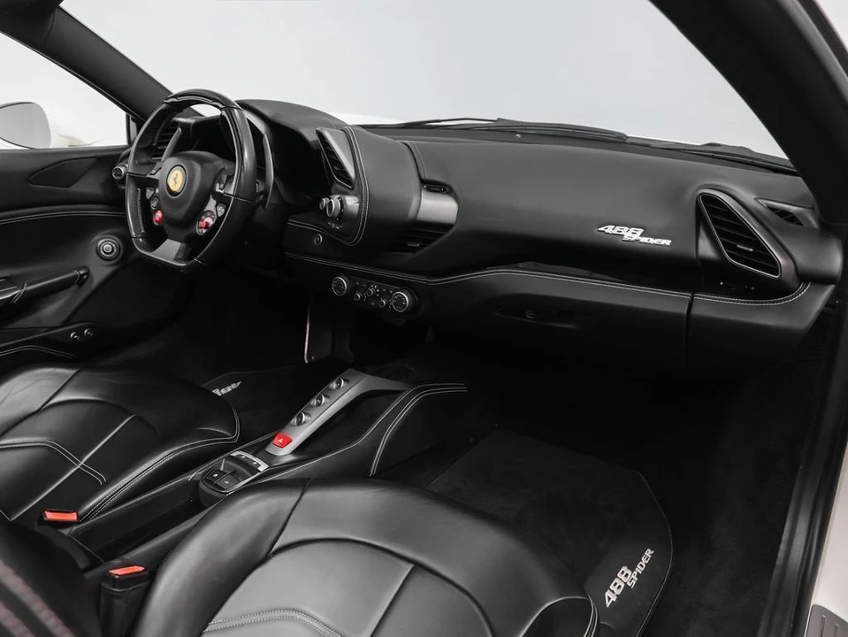 2018 Ferrari 488 Spider - Image 23 of 31