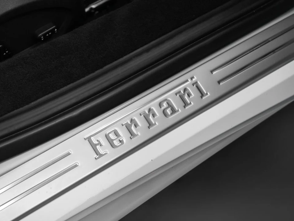 2018 Ferrari 488 Spider - Image 17 of 31