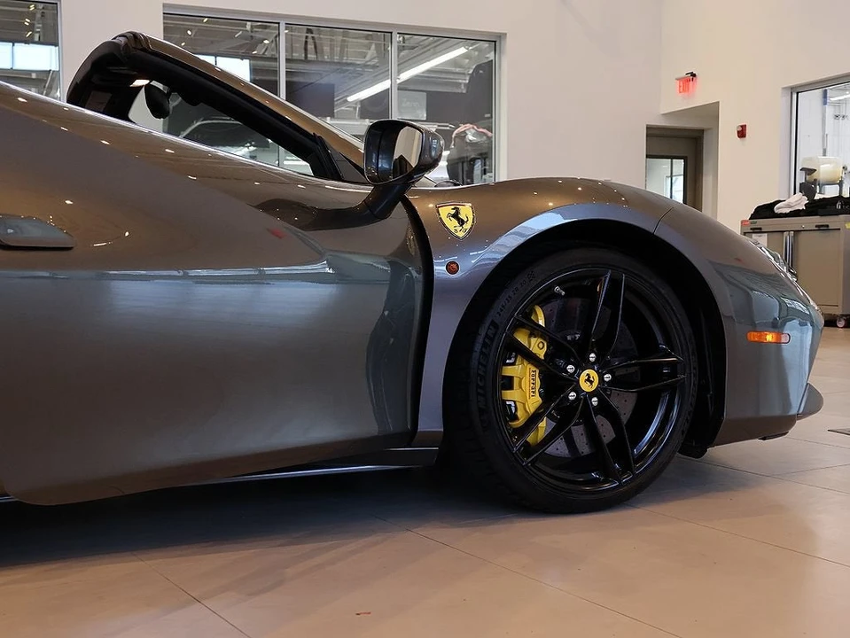 2018 Ferrari 488 Spider - Image 28 of 31