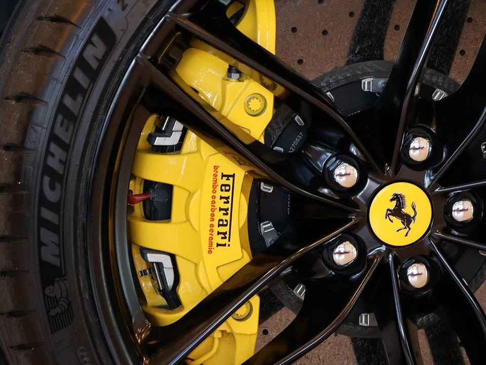 2018 Ferrari 488 Spider - Image 7 of 31
