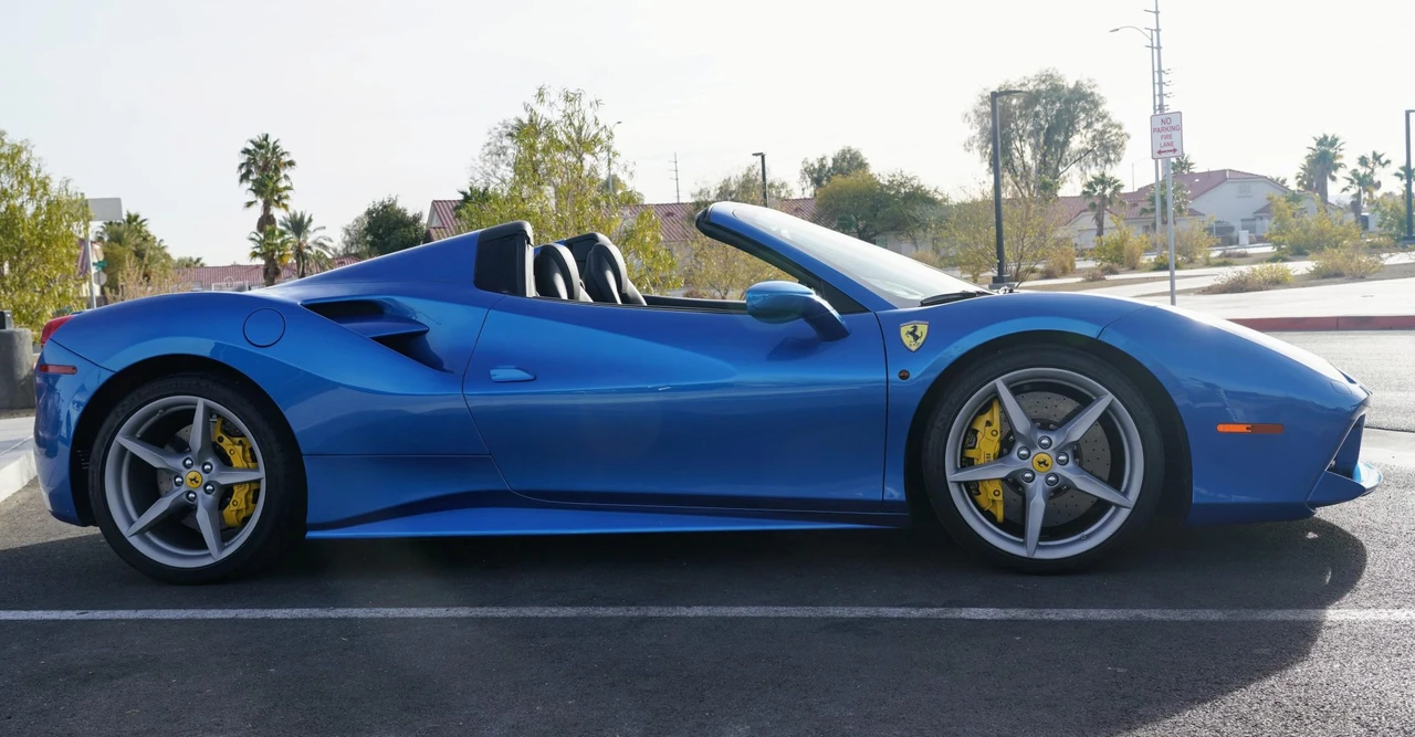2018 Ferrari 488 Spider - Image 6 of 31