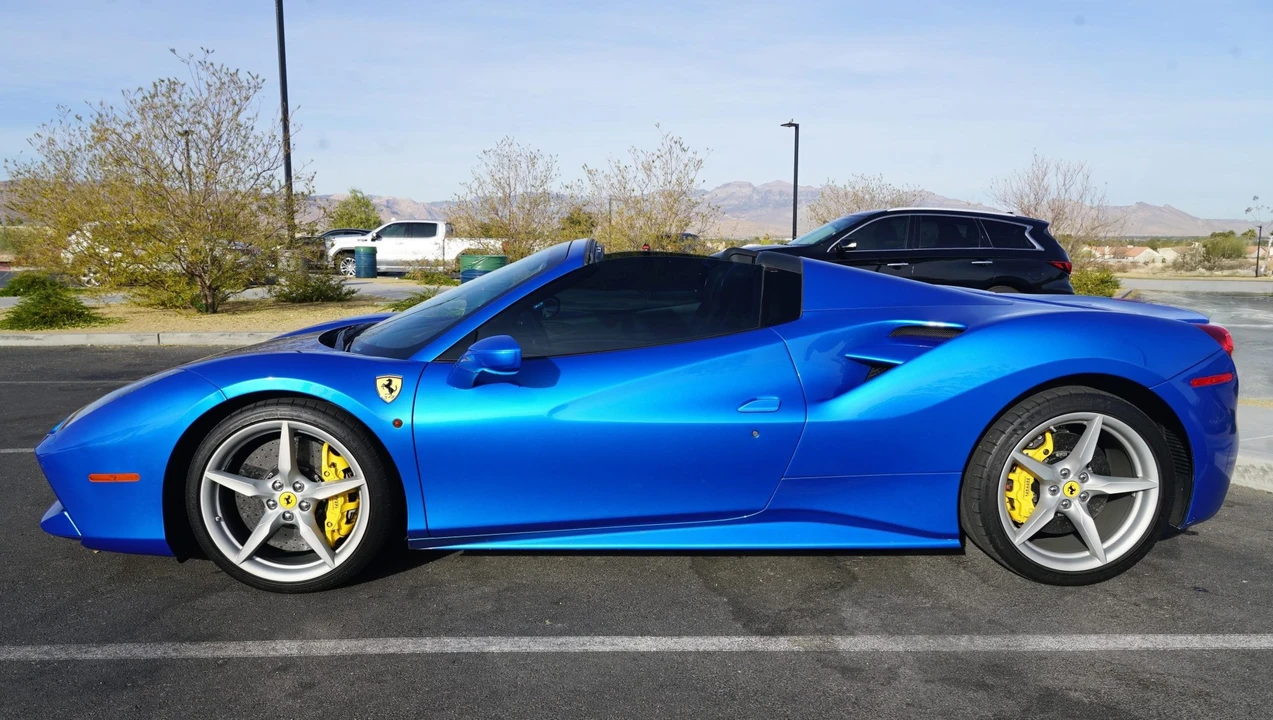 2018 Ferrari 488 Spider - Image 9 of 31