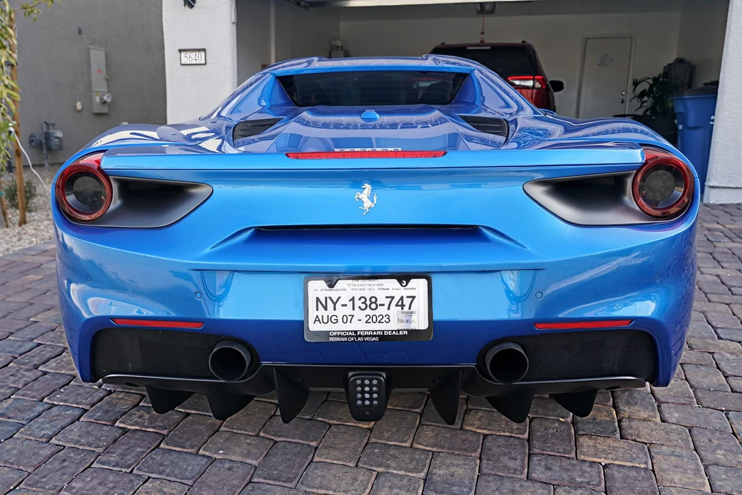 2018 Ferrari 488 Spider - Image 22 of 31