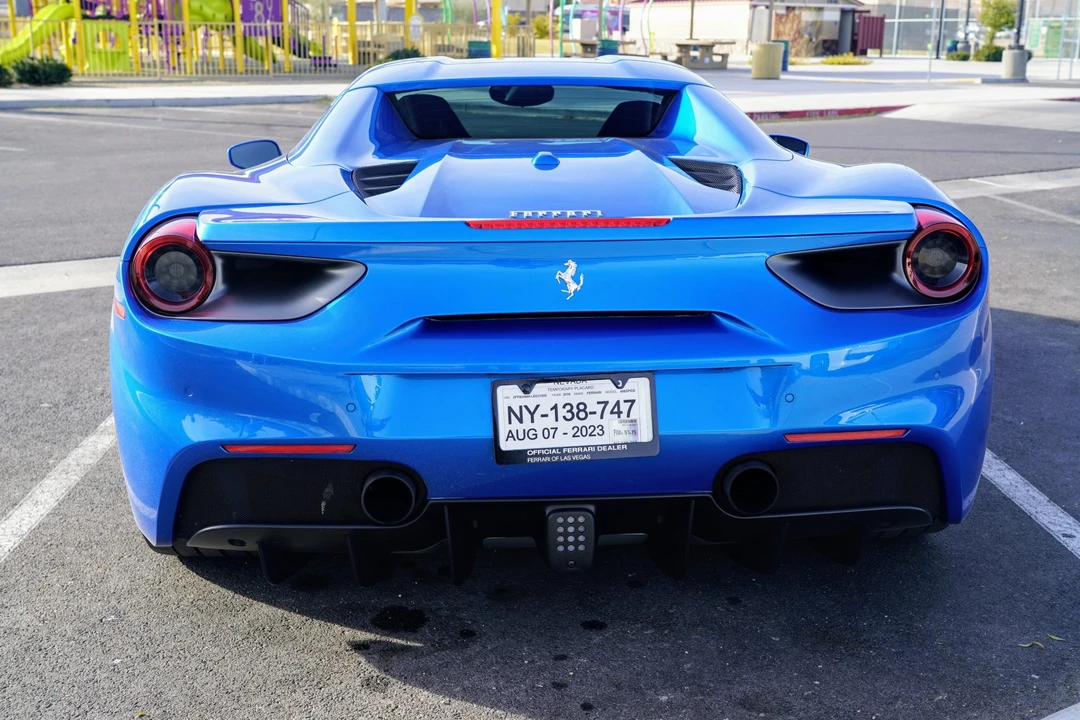 2018 Ferrari 488 Spider - Image 15 of 31