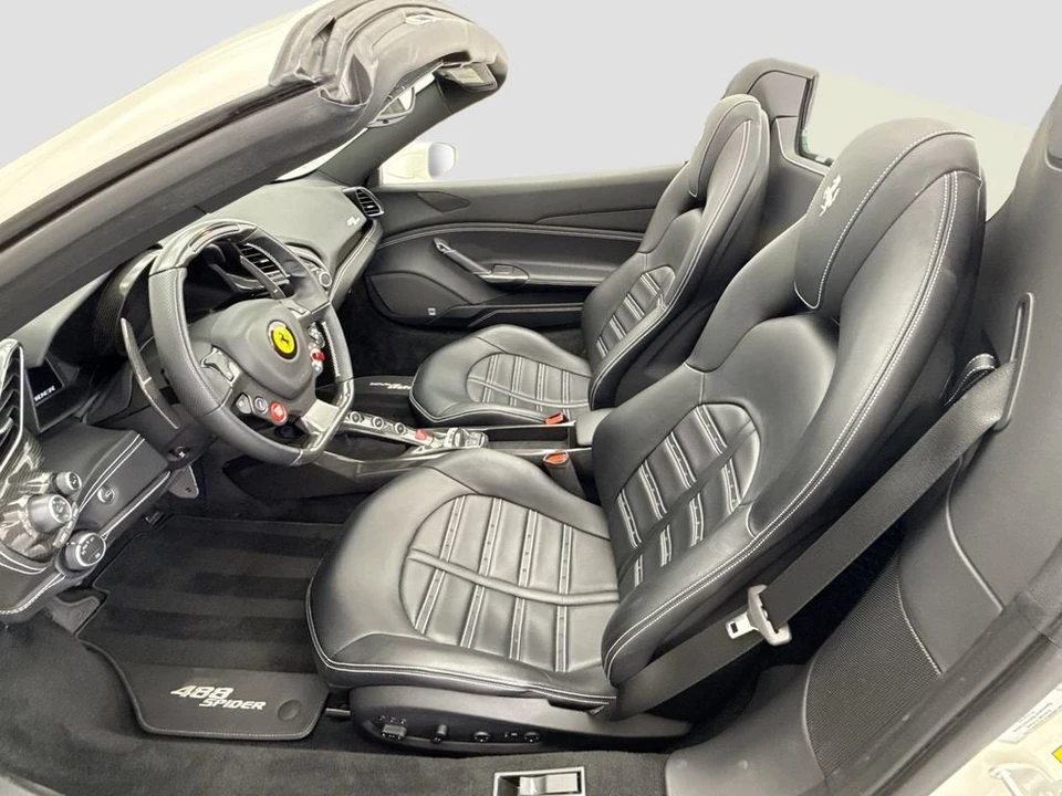 2018 Ferrari 488 Spider - Image 26 of 31