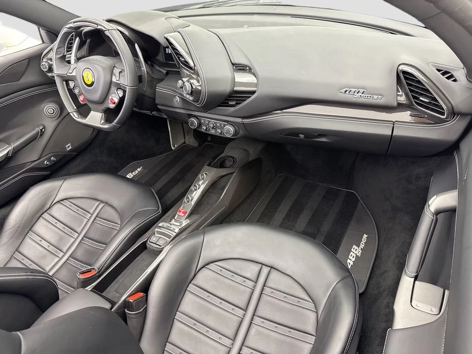 2018 Ferrari 488 Spider - Image 25 of 31