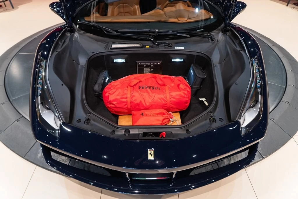 2018 Ferrari - Image 21 of 31