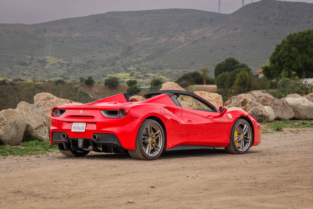 2018 Ferrari 488 Spider - Image 10 of 31